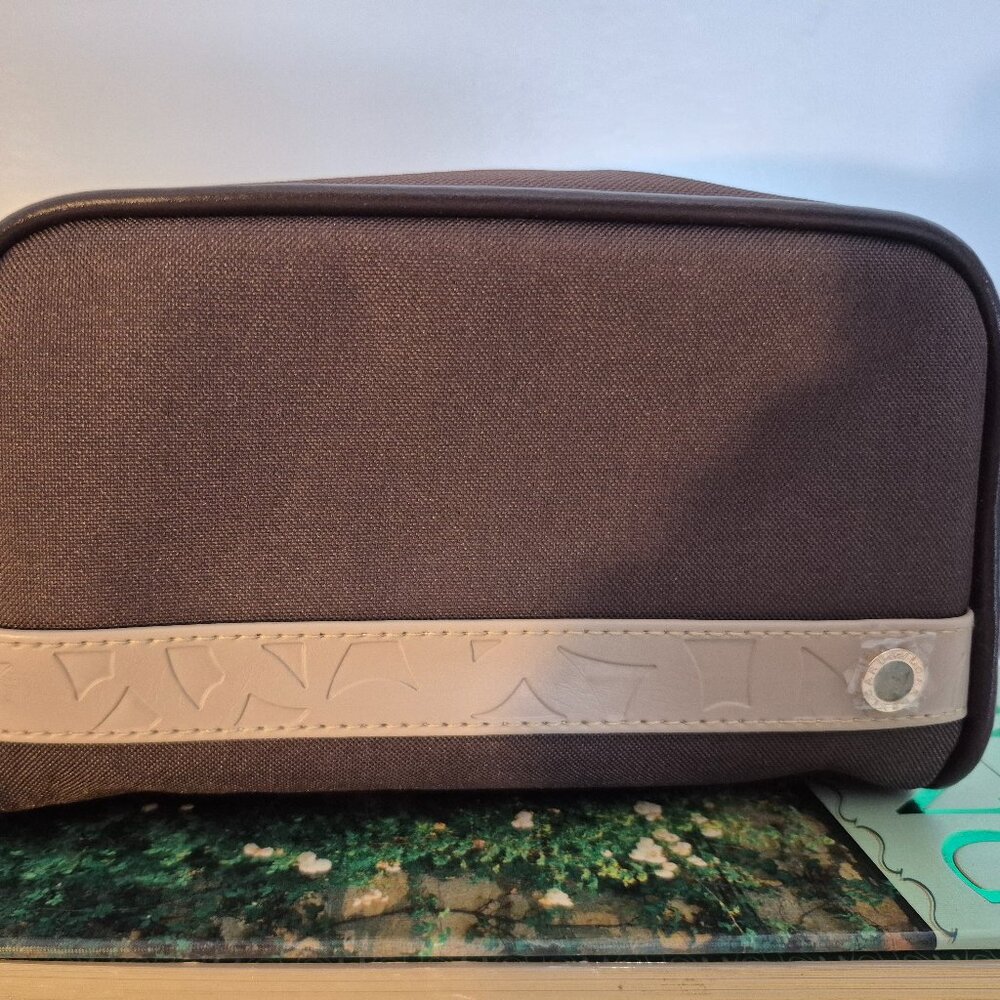 BVLGARI Emirates Cosmetic Bag Vanity Case Pouch Brand Logo Zip New